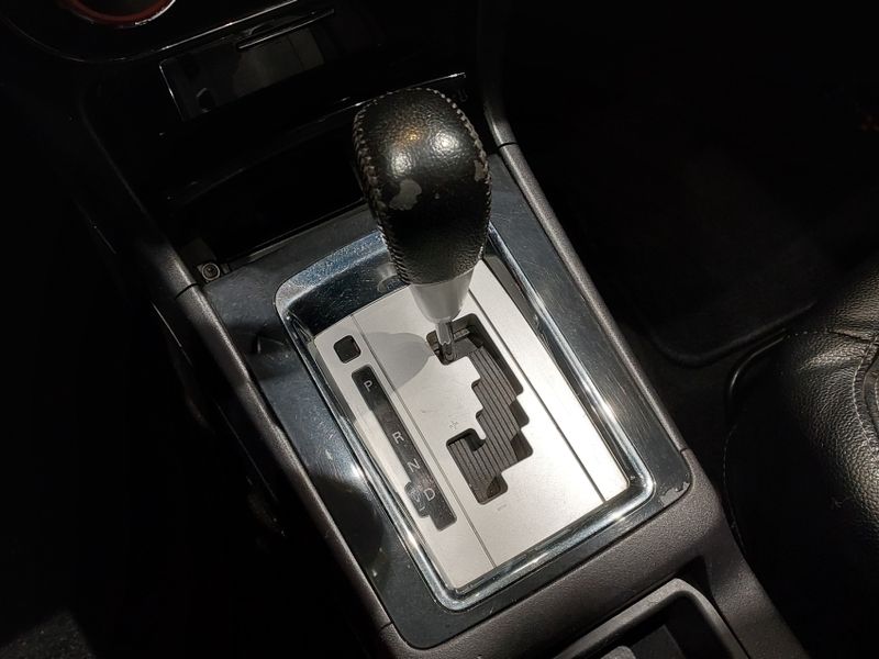 Mitsubishi LANCER 2.0 GT 16V GASOLINA 4P AUTOMÁTICO 2012/2013 BETIOLO NOVOS E SEMINOVOS LAJEADO / Carros no Vale Mitsubishi LANCER 2.0 GT 16V GASOLINA 4P AUTOMÁTICO 2012/2013 BETIOLO NOVOS E SEMINOVOS LAJEADO / Carros no Vale