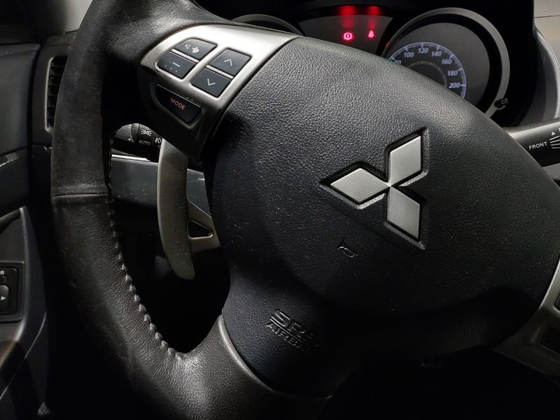 Mitsubishi LANCER 2.0 GT 16V GASOLINA 4P AUTOMÁTICO 2012/2013 BETIOLO NOVOS E SEMINOVOS LAJEADO / Carros no Vale Mitsubishi LANCER 2.0 GT 16V GASOLINA 4P AUTOMÁTICO 2012/2013 BETIOLO NOVOS E SEMINOVOS LAJEADO / Carros no Vale
