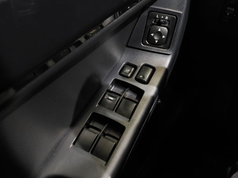 Mitsubishi LANCER 2.0 GT 16V GASOLINA 4P AUTOMÁTICO 2012/2013 BETIOLO NOVOS E SEMINOVOS LAJEADO / Carros no Vale Mitsubishi LANCER 2.0 GT 16V GASOLINA 4P AUTOMÁTICO 2012/2013 BETIOLO NOVOS E SEMINOVOS LAJEADO / Carros no Vale