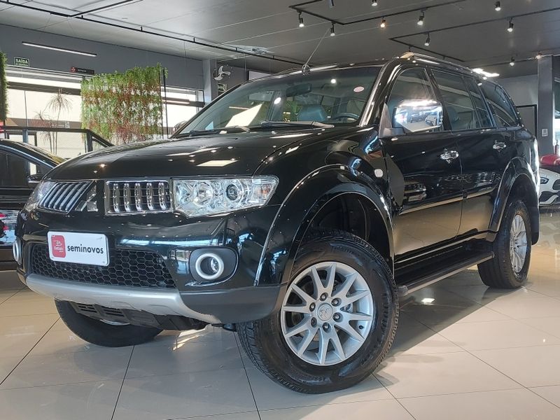 Mitsubishi PAJERO DAKAR 3.2 HPE 4X4 7 LUGARES 16V TURBO INTERCOOLER DIESEL 4P AUTOMÁTICO 2009/2010 BETIOLO NOVOS E SEMINOVOS LAJEADO / Carros no Vale