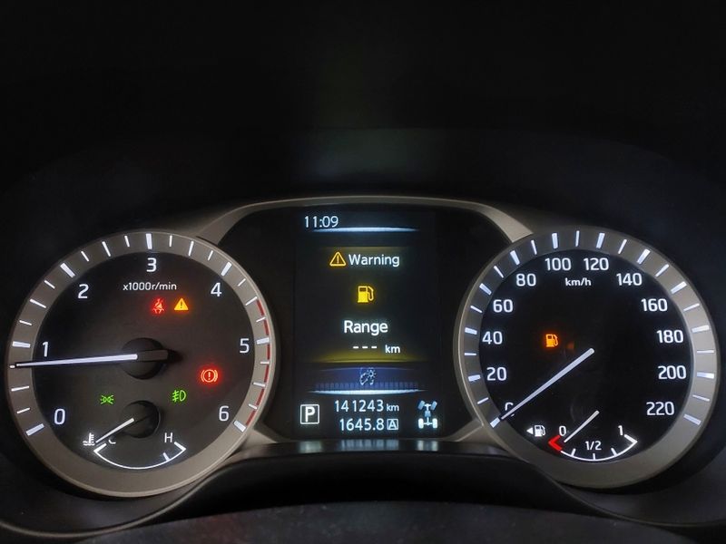 Nissan FRONTIER 2.3 16V TURBO DIESEL LE CD 4X4 AUTOMÁTICO 2017/2018 BETIOLO NOVOS E SEMINOVOS LAJEADO / Carros no Vale Nissan FRONTIER 2.3 16V TURBO DIESEL LE CD 4X4 AUTOMÁTICO 2017/2018 BETIOLO NOVOS E SEMINOVOS LAJEADO / Carros no Vale