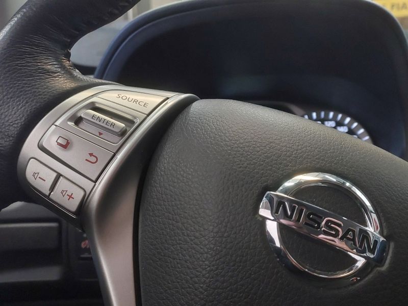 Nissan FRONTIER 2.3 16V TURBO DIESEL LE CD 4X4 AUTOMÁTICO 2018/2018 BETIOLO NOVOS E SEMINOVOS LAJEADO / Carros no Vale Nissan FRONTIER 2.3 16V TURBO DIESEL LE CD 4X4 AUTOMÁTICO 2018/2018 BETIOLO NOVOS E SEMINOVOS LAJEADO / Carros no Vale