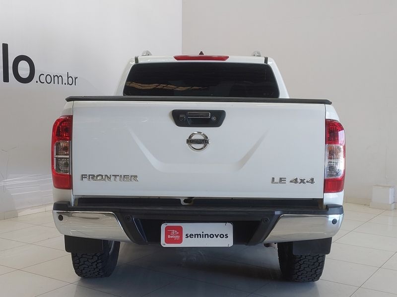 Nissan FRONTIER 2.3 16V TURBO DIESEL LE CD 4X4 AUTOMÁTICO 2017/2018 BETIOLO NOVOS E SEMINOVOS LAJEADO / Carros no Vale Nissan FRONTIER 2.3 16V TURBO DIESEL LE CD 4X4 AUTOMÁTICO 2017/2018 BETIOLO NOVOS E SEMINOVOS LAJEADO / Carros no Vale