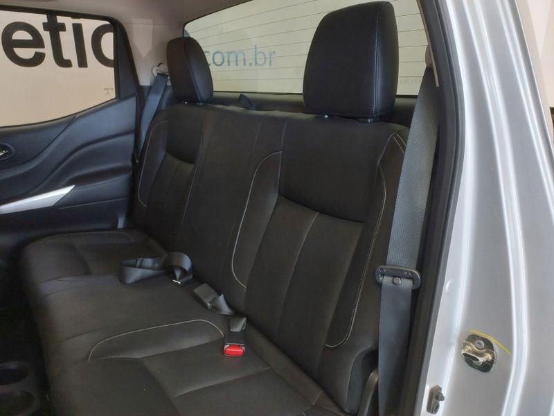 Nissan FRONTIER 2.3 16V TURBO DIESEL LE CD 4X4 AUTOMÁTICO 2018/2018 BETIOLO NOVOS E SEMINOVOS LAJEADO / Carros no Vale Nissan FRONTIER 2.3 16V TURBO DIESEL LE CD 4X4 AUTOMÁTICO 2018/2018 BETIOLO NOVOS E SEMINOVOS LAJEADO / Carros no Vale