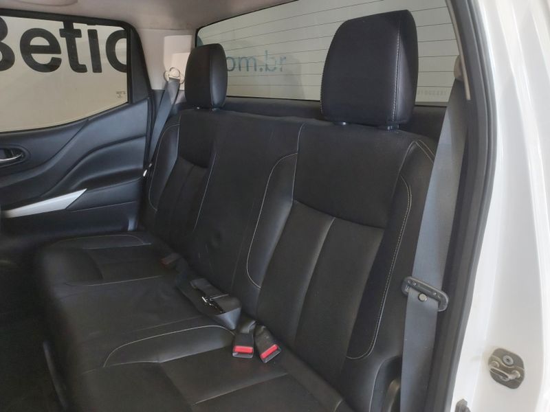 Nissan FRONTIER 2.3 16V TURBO DIESEL LE CD 4X4 AUTOMÁTICO 2017/2018 BETIOLO NOVOS E SEMINOVOS LAJEADO / Carros no Vale Nissan FRONTIER 2.3 16V TURBO DIESEL LE CD 4X4 AUTOMÁTICO 2017/2018 BETIOLO NOVOS E SEMINOVOS LAJEADO / Carros no Vale