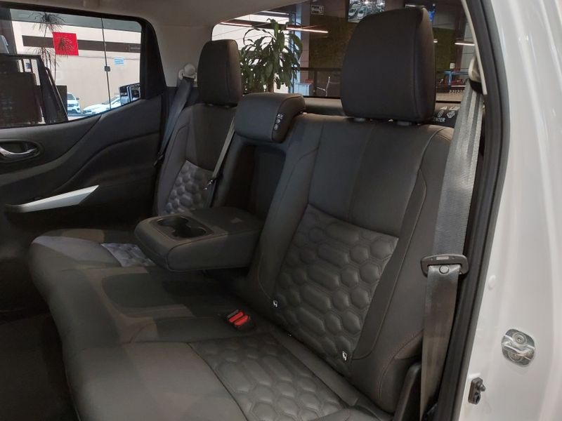 Nissan FRONTIER 2.3 16V TURBO DIESEL PLATINUM CD 4X4 AUTOMÁTICO 2025/2025 BETIOLO NOVOS E SEMINOVOS LAJEADO / Carros no Vale Nissan FRONTIER 2.3 16V TURBO DIESEL PLATINUM CD 4X4 AUTOMÁTICO 2025/2025 BETIOLO NOVOS E SEMINOVOS LAJEADO / Carros no Vale