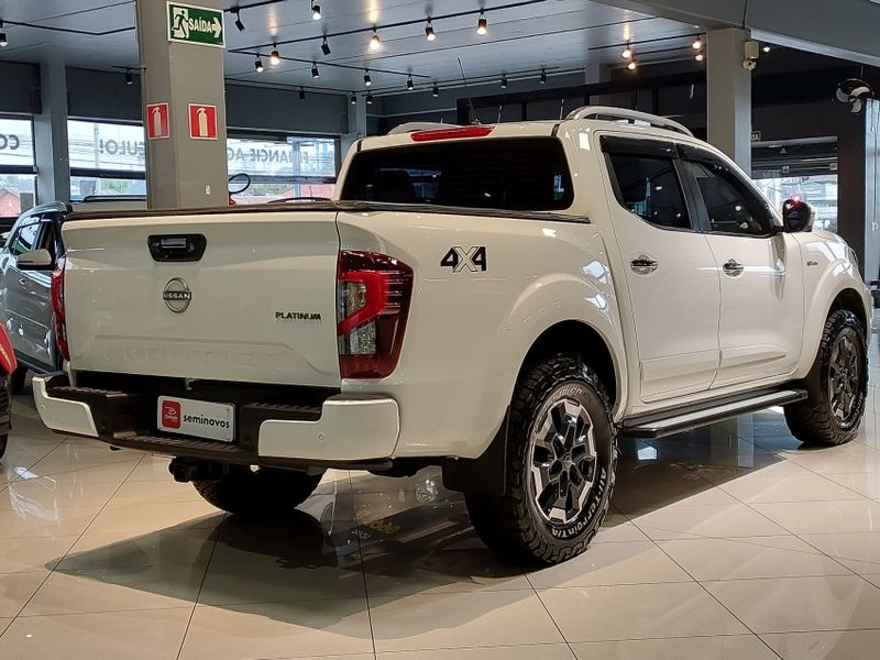 Nissan FRONTIER 2.3 16V TURBO DIESEL PLATINUM CD 4X4 AUTOMÁTICO 2025/2025 BETIOLO NOVOS E SEMINOVOS LAJEADO / Carros no Vale Nissan FRONTIER 2.3 16V TURBO DIESEL PLATINUM CD 4X4 AUTOMÁTICO 2025/2025 BETIOLO NOVOS E SEMINOVOS LAJEADO / Carros no Vale