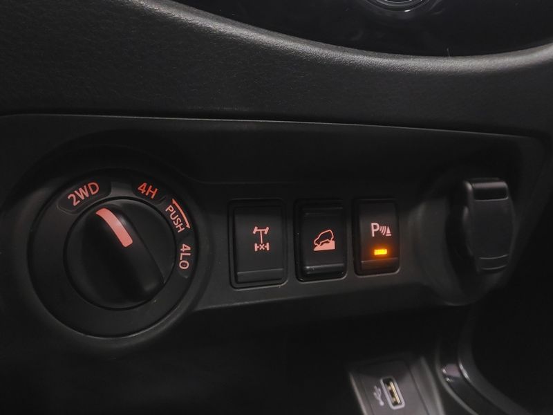 Nissan FRONTIER 2.3 16V TURBO DIESEL PRO4X CD 4X4 AUTOMÁTICO 2022/2023 BETIOLO NOVOS E SEMINOVOS LAJEADO / Carros no Vale