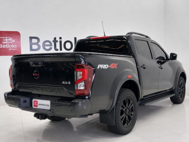 Nissan FRONTIER 2.3 16V TURBO DIESEL PRO4X CD 4X4 AUTOMÁTICO 2022/2023 BETIOLO NOVOS E SEMINOVOS LAJEADO / Carros no Vale