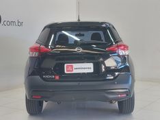 Nissan KICKS 1.6 16V FLEXSTART SL 4P XTRONIC 2017/2018 BETIOLO NOVOS E SEMINOVOS LAJEADO / Carros no Vale