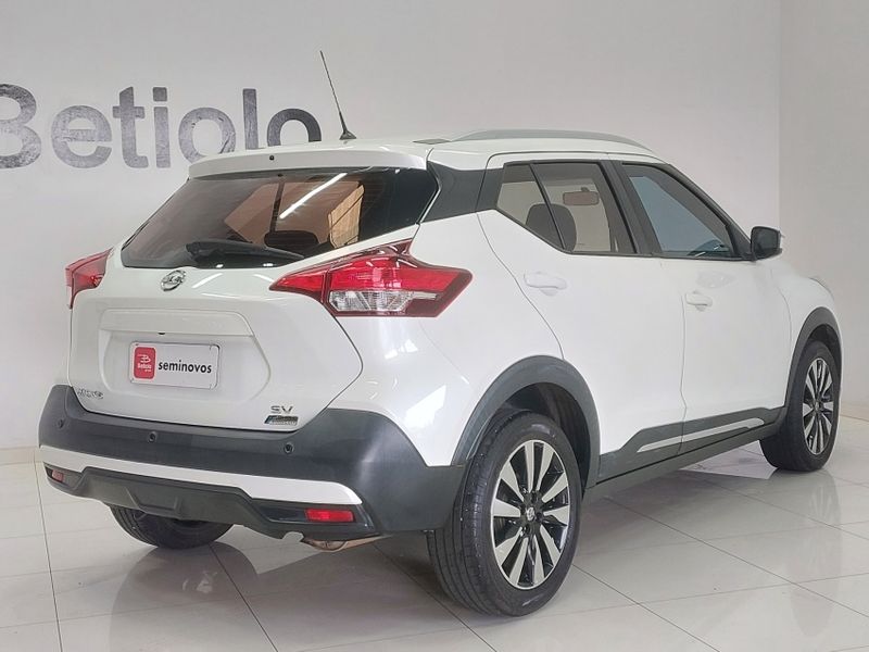 Nissan KICKS 1.6 16V FLEXSTART SV 4P XTRONIC 2017/2018 BETIOLO NOVOS E SEMINOVOS LAJEADO / Carros no Vale Nissan KICKS 1.6 16V FLEXSTART SV 4P XTRONIC 2017/2018 BETIOLO NOVOS E SEMINOVOS LAJEADO / Carros no Vale