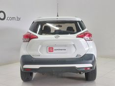 Nissan KICKS 1.6 16V FLEXSTART SV 4P XTRONIC 2017/2018 BETIOLO NOVOS E SEMINOVOS LAJEADO / Carros no Vale