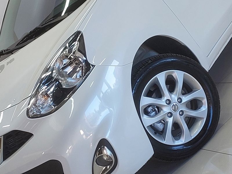 Nissan MARCH 1.6 S 16V FLEXSTART 4P MANUAL 2017/2018 BETIOLO NOVOS E SEMINOVOS LAJEADO / Carros no Vale Nissan MARCH 1.6 S 16V FLEXSTART 4P MANUAL 2017/2018 BETIOLO NOVOS E SEMINOVOS LAJEADO / Carros no Vale