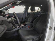 Peugeot 2008 1.0 TURBO 200 FLEX ALLURE CVT 2024/2025 BETIOLO NOVOS E SEMINOVOS LAJEADO / Carros no Vale