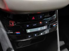 Peugeot 2008 1.6 16V FLEX STYLE 4P AUTOMÁTICO 2018/2019 BETIOLO NOVOS E SEMINOVOS LAJEADO / Carros no Vale
