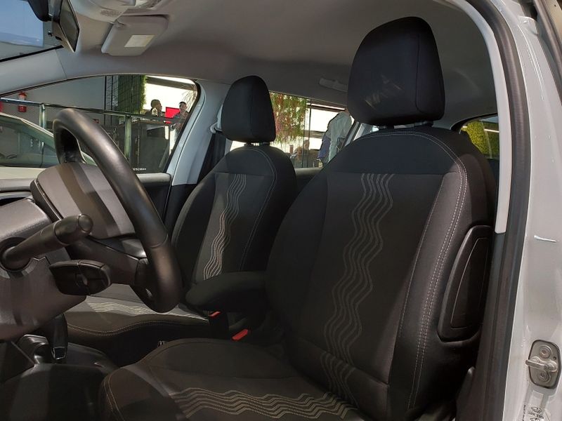 Peugeot 2008 1.6 16V FLEX STYLE 4P AUTOMÁTICO 2018/2019 BETIOLO NOVOS E SEMINOVOS LAJEADO / Carros no Vale Peugeot 2008 1.6 16V FLEX STYLE 4P AUTOMÁTICO 2018/2019 BETIOLO NOVOS E SEMINOVOS LAJEADO / Carros no Vale