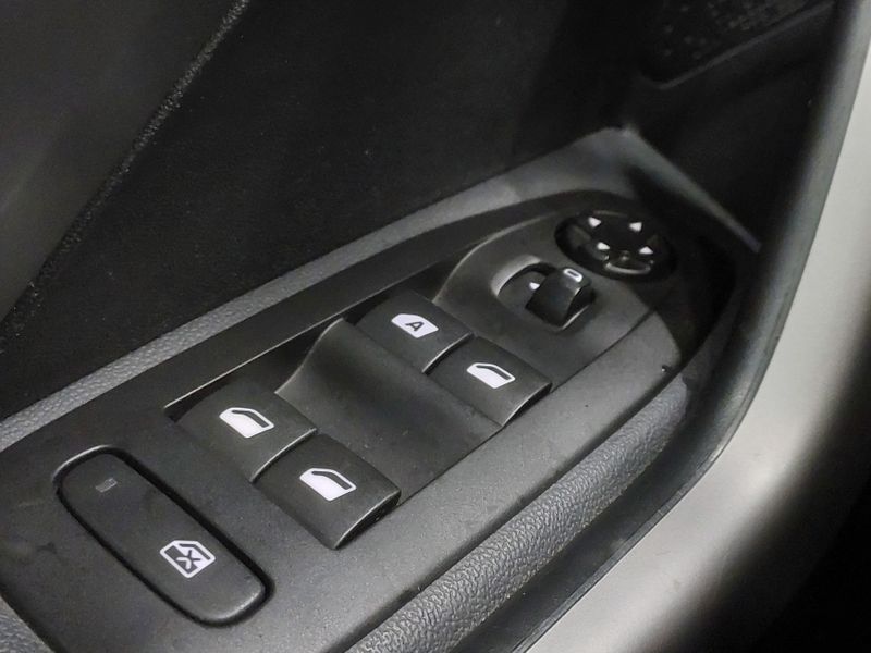 Peugeot 2008 1.6 16V THP FLEX SKYWALKER 4P AUTOMÁTICO 2021/2022 BETIOLO NOVOS E SEMINOVOS LAJEADO / Carros no Vale Peugeot 2008 1.6 16V THP FLEX SKYWALKER 4P AUTOMÁTICO 2021/2022 BETIOLO NOVOS E SEMINOVOS LAJEADO / Carros no Vale
