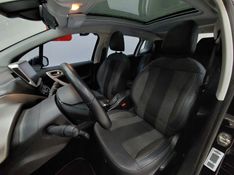 Peugeot 2008 1.6 16V THP FLEX SKYWALKER 4P AUTOMÁTICO 2021/2022 BETIOLO NOVOS E SEMINOVOS LAJEADO / Carros no Vale