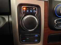 Ram CLASSIC 5.7 V8 GASOLINA LARAMIE CD 4X4 AUTOMÁTICO 2023/2023 BETIOLO NOVOS E SEMINOVOS LAJEADO / Carros no Vale