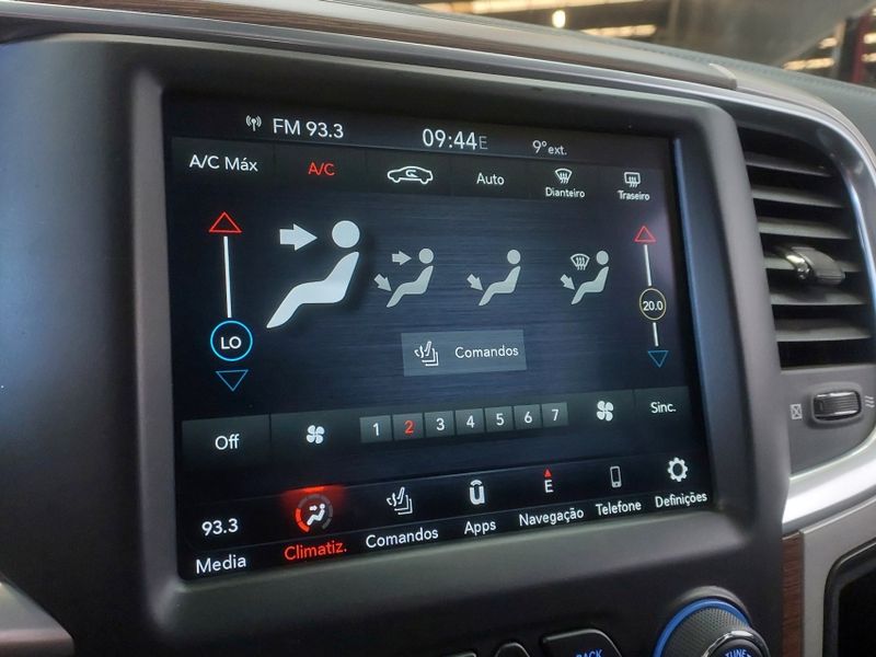 Ram CLASSIC 5.7 V8 GASOLINA LARAMIE CD 4X4 AUTOMÁTICO 2023/2023 BETIOLO NOVOS E SEMINOVOS LAJEADO / Carros no Vale Ram CLASSIC 5.7 V8 GASOLINA LARAMIE CD 4X4 AUTOMÁTICO 2023/2023 BETIOLO NOVOS E SEMINOVOS LAJEADO / Carros no Vale