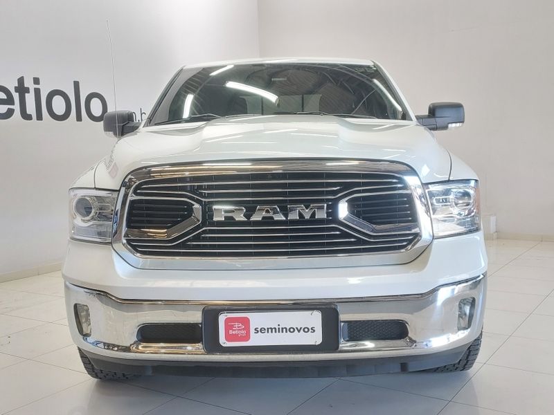Ram CLASSIC 5.7 V8 GASOLINA LARAMIE CD 4X4 AUTOMÁTICO 2023/2023 BETIOLO NOVOS E SEMINOVOS LAJEADO / Carros no Vale Ram CLASSIC 5.7 V8 GASOLINA LARAMIE CD 4X4 AUTOMÁTICO 2023/2023 BETIOLO NOVOS E SEMINOVOS LAJEADO / Carros no Vale