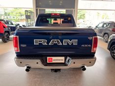 Ram CLASSIC 5.7 V8 GASOLINA LARAMIE CD 4X4 AUTOMÁTICO 2023/2023 BETIOLO NOVOS E SEMINOVOS LAJEADO / Carros no Vale