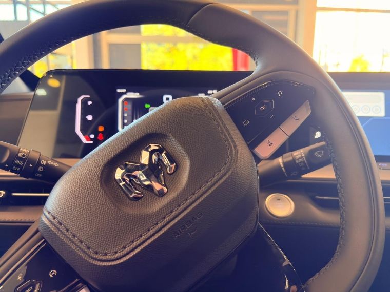 Ram DAKOTA 2.2 TURBO DIESEL WARLOCK 4X4 AUTOMÁTICO 2026/2026 BETIOLO NOVOS E SEMINOVOS LAJEADO / Carros no Vale Ram DAKOTA 2.2 TURBO DIESEL WARLOCK 4X4 AUTOMÁTICO 2026/2026 BETIOLO NOVOS E SEMINOVOS LAJEADO / Carros no Vale