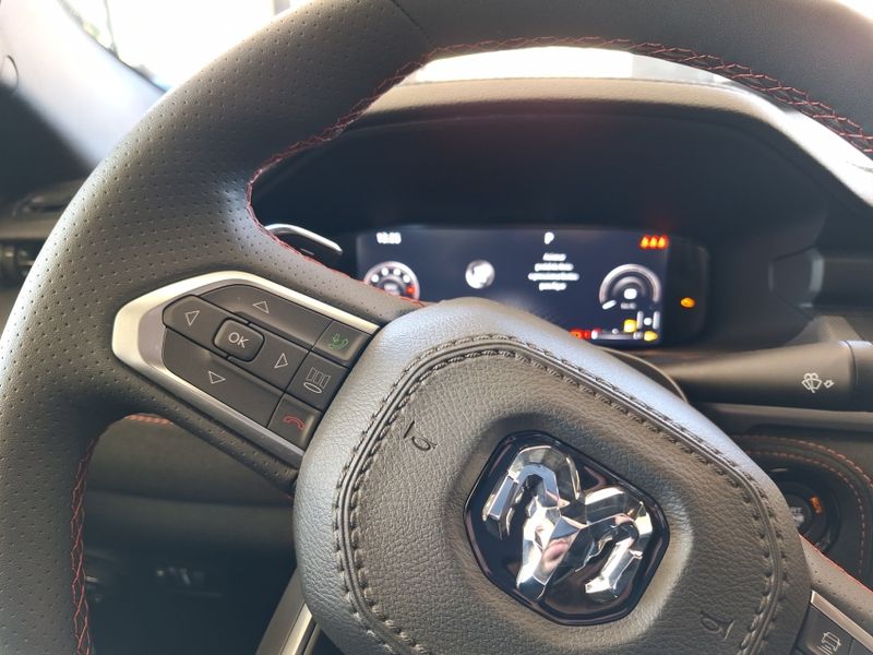 Ram RAMPAGE 2.0 HURRICANE 4 TURBO GASOLINA R/T 4X4 AUTOMÁTICO 2026/2026 BETIOLO NOVOS E SEMINOVOS LAJEADO / Carros no Vale