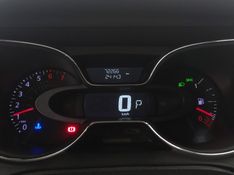 Renault CAPTUR 1.3 TCE FLEX INTENSE X-TRONIC 2022/2023 BETIOLO NOVOS E SEMINOVOS LAJEADO / Carros no Vale