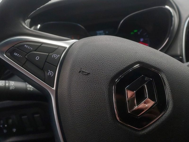 Renault CAPTUR 1.3 TCE FLEX INTENSE X-TRONIC 2022/2023 BETIOLO NOVOS E SEMINOVOS LAJEADO / Carros no Vale