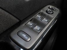 Renault CAPTUR 1.3 TCE FLEX INTENSE X-TRONIC 2022/2023 BETIOLO NOVOS E SEMINOVOS LAJEADO / Carros no Vale