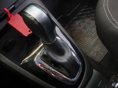 Renault CAPTUR 1.6 16V SCE FLEX LIFE X-TRONIC 2019/2019 BETIOLO NOVOS E SEMINOVOS LAJEADO / Carros no Vale