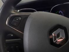 Renault CAPTUR 1.6 16V SCE FLEX LIFE X-TRONIC 2019/2019 BETIOLO NOVOS E SEMINOVOS LAJEADO / Carros no Vale