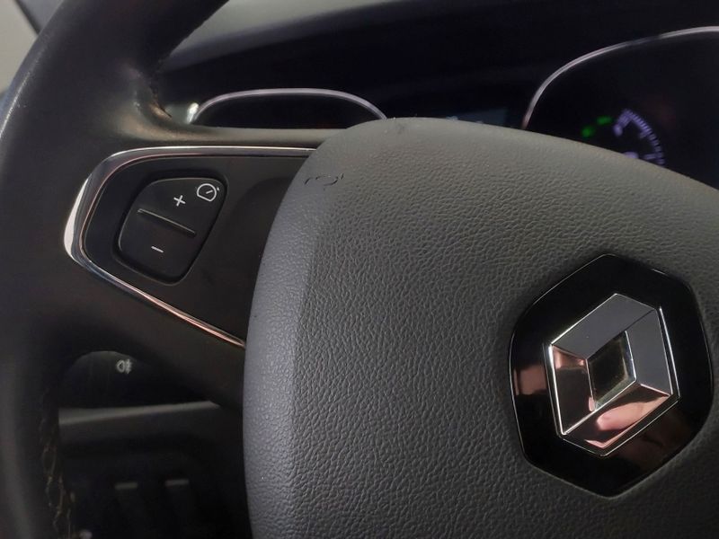 Renault CAPTUR 1.6 16V SCE FLEX LIFE X-TRONIC 2019/2019 BETIOLO NOVOS E SEMINOVOS LAJEADO / Carros no Vale Renault CAPTUR 1.6 16V SCE FLEX LIFE X-TRONIC 2019/2019 BETIOLO NOVOS E SEMINOVOS LAJEADO / Carros no Vale
