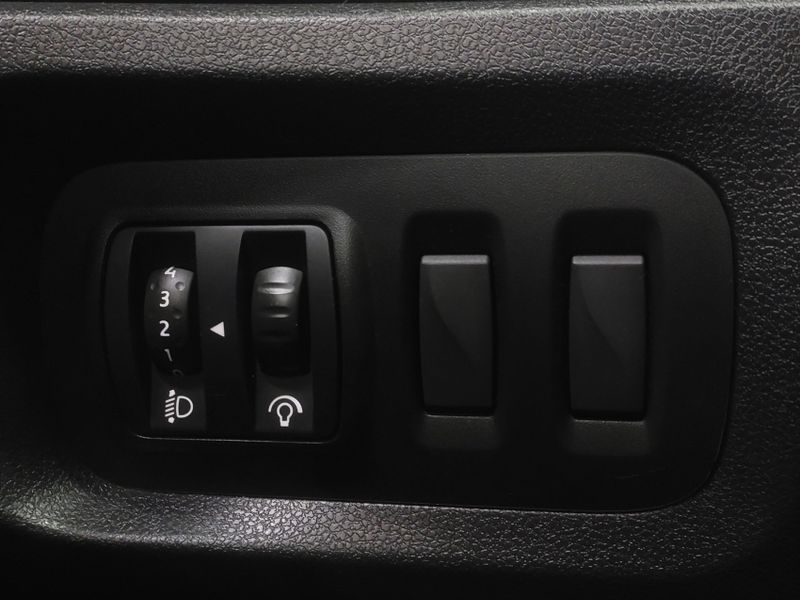 Renault CAPTUR 1.6 16V SCE FLEX LIFE X-TRONIC 2019/2019 BETIOLO NOVOS E SEMINOVOS LAJEADO / Carros no Vale