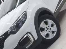 Renault CAPTUR 1.6 16V SCE FLEX LIFE X-TRONIC 2019/2019 BETIOLO NOVOS E SEMINOVOS LAJEADO / Carros no Vale