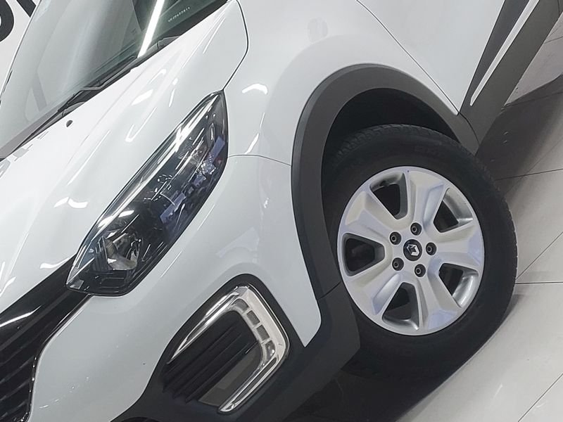 Renault CAPTUR 1.6 16V SCE FLEX LIFE X-TRONIC 2019/2019 BETIOLO NOVOS E SEMINOVOS LAJEADO / Carros no Vale