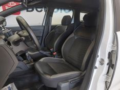 Renault DUSTER 1.6 16V SCE FLEX ICONIC X-TRONIC 2020/2021 BETIOLO NOVOS E SEMINOVOS LAJEADO / Carros no Vale