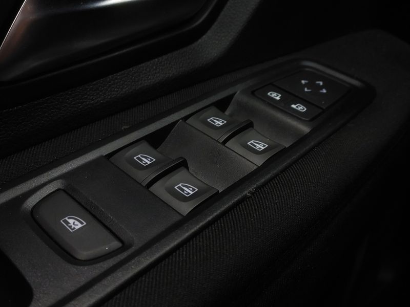 Renault KARDIAN 1.0 TCE FLEX EVOLUTION MANUAL 2025/2026 BETIOLO NOVOS E SEMINOVOS LAJEADO / Carros no Vale Renault KARDIAN 1.0 TCE FLEX EVOLUTION MANUAL 2025/2026 BETIOLO NOVOS E SEMINOVOS LAJEADO / Carros no Vale