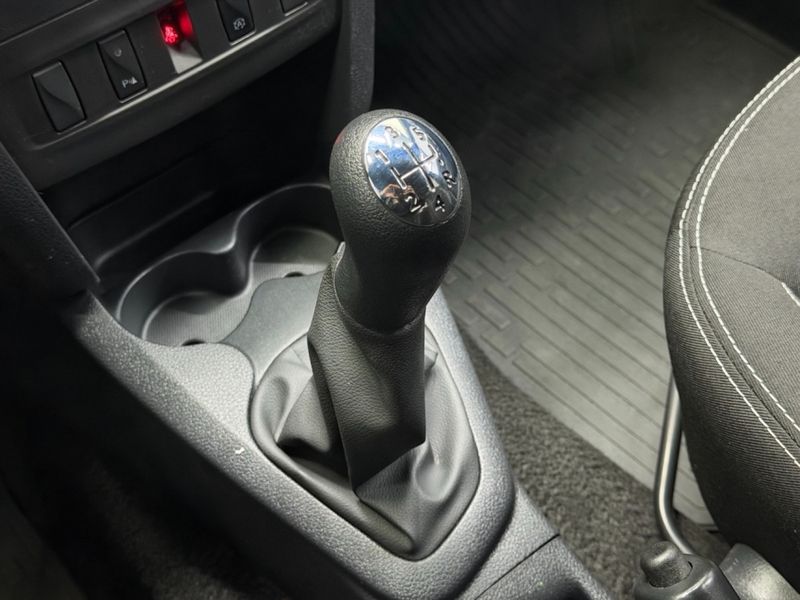Renault SANDERO 1.6 16V SCE FLEX ZEN MANUAL 2020/2021 BETIOLO NOVOS E SEMINOVOS LAJEADO / Carros no Vale