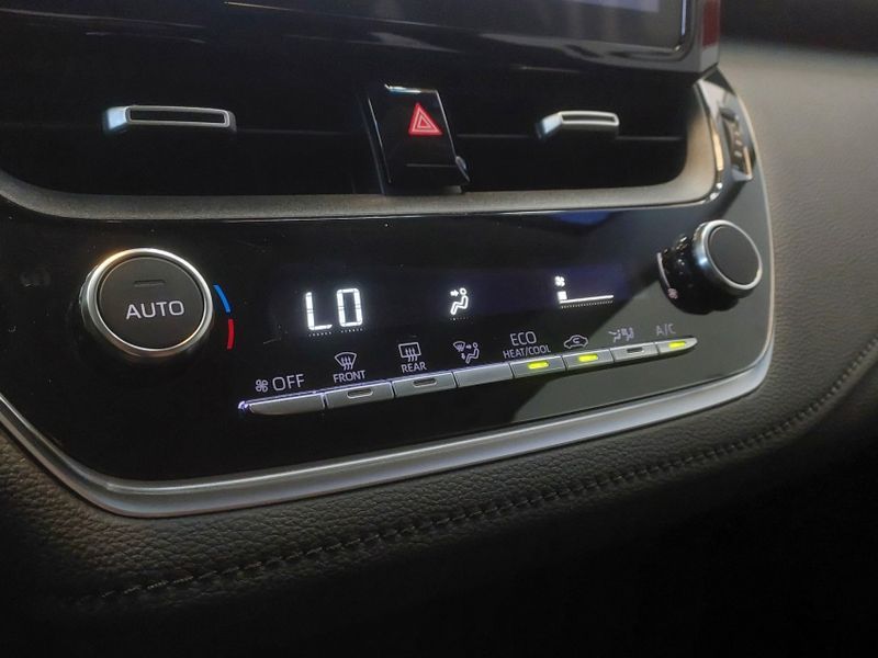 Toyota COROLLA 2.0 VVT-IE FLEX XEI DIRECT SHIFT 2024/2024 BETIOLO NOVOS E SEMINOVOS LAJEADO / Carros no Vale