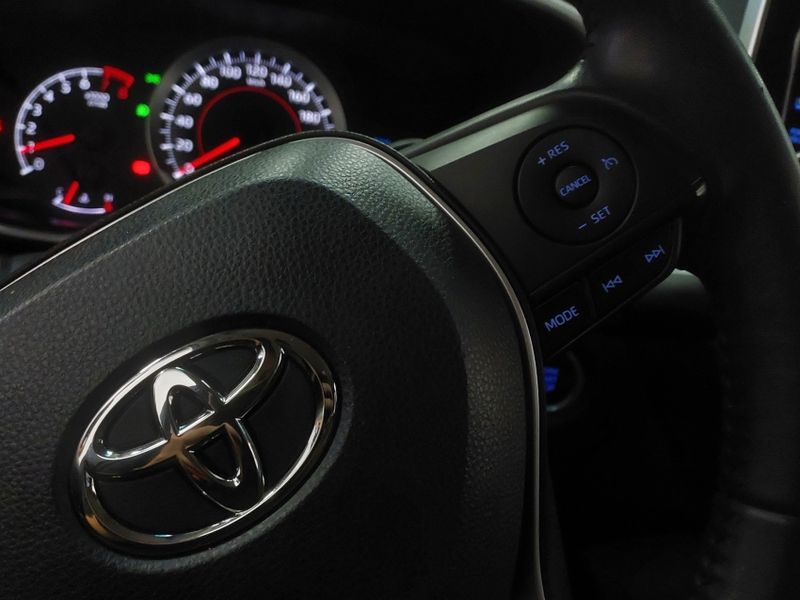 Toyota COROLLA 2.0 VVT-IE FLEX XEI DIRECT SHIFT 2020/2021 BETIOLO NOVOS E SEMINOVOS LAJEADO / Carros no Vale