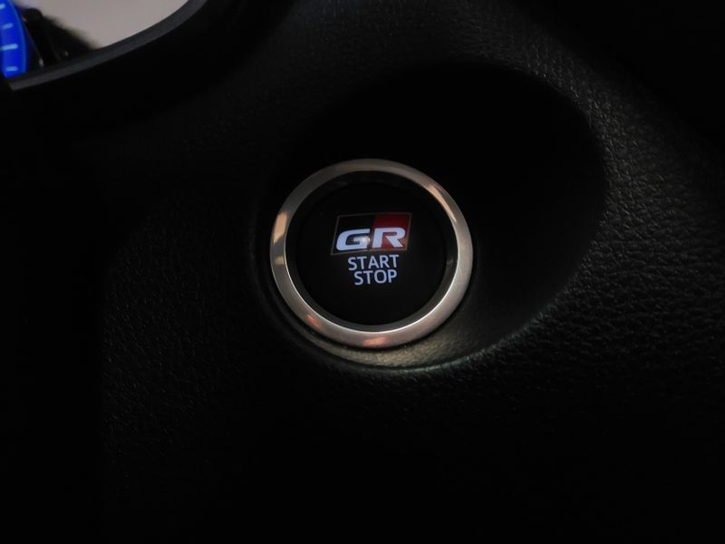 Toyota COROLLA CROSS 2.0 VVT-IE FLEX GR-SPORT DIRECT SHIFT 2023/2024 BETIOLO NOVOS E SEMINOVOS LAJEADO / Carros no Vale Toyota COROLLA CROSS 2.0 VVT-IE FLEX GR-SPORT DIRECT SHIFT 2023/2024 BETIOLO NOVOS E SEMINOVOS LAJEADO / Carros no Vale