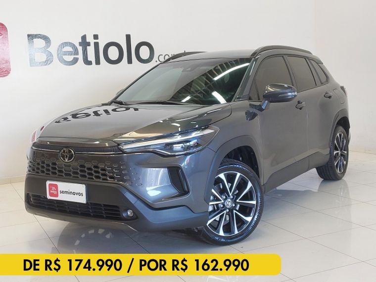Toyota COROLLA CROSS 2.0 VVT-IE FLEX XRE DIRECT SHIFT 2024/2025 BETIOLO NOVOS E SEMINOVOS LAJEADO / Carros no Vale Toyota COROLLA CROSS 2.0 VVT-IE FLEX XRE DIRECT SHIFT 2024/2025 BETIOLO NOVOS E SEMINOVOS LAJEADO / Carros no Vale
