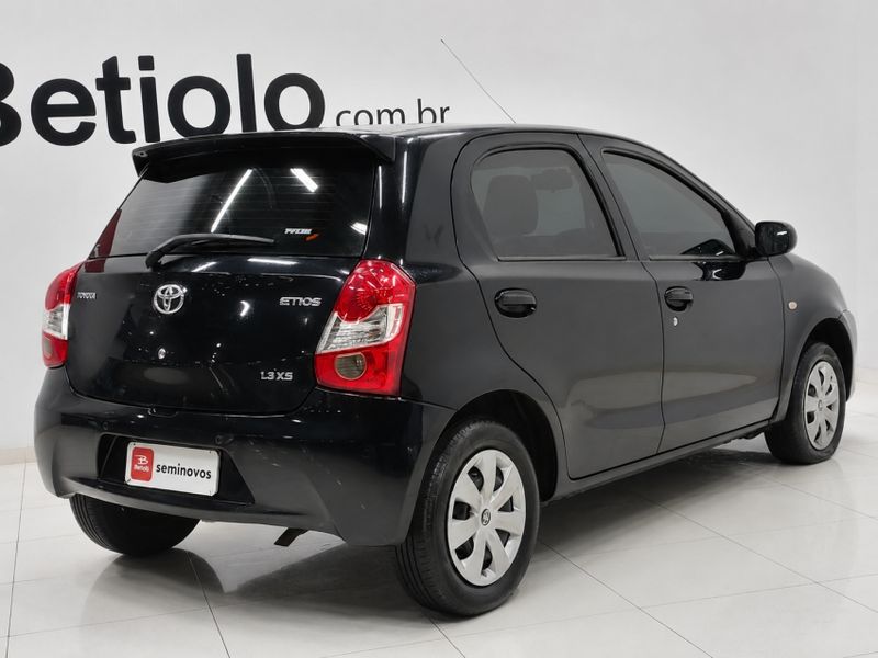 Toyota ETIOS 1.3 XS 16V FLEX 4P MANUAL 2013/2013 BETIOLO NOVOS E SEMINOVOS LAJEADO / Carros no Vale Toyota ETIOS 1.3 XS 16V FLEX 4P MANUAL 2013/2013 BETIOLO NOVOS E SEMINOVOS LAJEADO / Carros no Vale