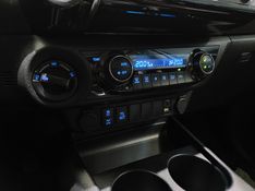 Toyota HILUX 2.8 D-4D TURBO DIESEL CD SRV 4X4 AUTOMÁTICO 2022/2022 BETIOLO NOVOS E SEMINOVOS LAJEADO / Carros no Vale