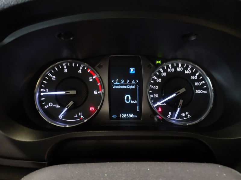 Toyota HILUX 2.8 D-4D TURBO DIESEL CD SRV 4X4 AUTOMÁTICO 2022/2022 BETIOLO NOVOS E SEMINOVOS LAJEADO / Carros no Vale Toyota HILUX 2.8 D-4D TURBO DIESEL CD SRV 4X4 AUTOMÁTICO 2022/2022 BETIOLO NOVOS E SEMINOVOS LAJEADO / Carros no Vale