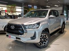 Toyota HILUX 2.8 D-4D TURBO DIESEL CD SRV 4X4 AUTOMÁTICO 2022/2022 BETIOLO NOVOS E SEMINOVOS LAJEADO / Carros no Vale