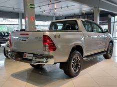 Toyota HILUX 2.8 D-4D TURBO DIESEL CD SRV 4X4 AUTOMÁTICO 2022/2022 BETIOLO NOVOS E SEMINOVOS LAJEADO / Carros no Vale