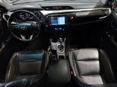 Toyota HILUX 2.8 D-4D TURBO DIESEL CD SRV 4X4 AUTOMÁTICO 2022/2022 BETIOLO NOVOS E SEMINOVOS LAJEADO / Carros no Vale